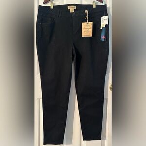 DEMOCRACY 18W Black Ab Technology Freedom Ankle Length Mold & Hold Stretch Jean